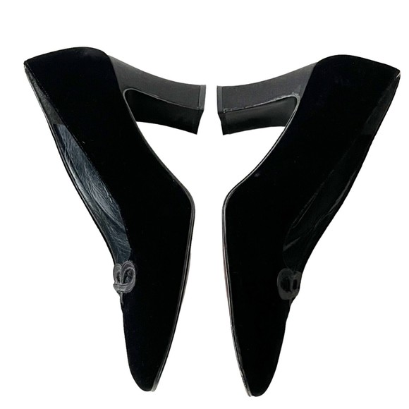 Stuart Weitzman Velvet Slip On Heels Shoes Pumps Black Square Toe Cutout Sz 8 B - Picture 5 of 12